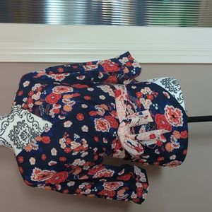 Violet and Claire Size M Japanese Cherry Blossom Floral Blouse